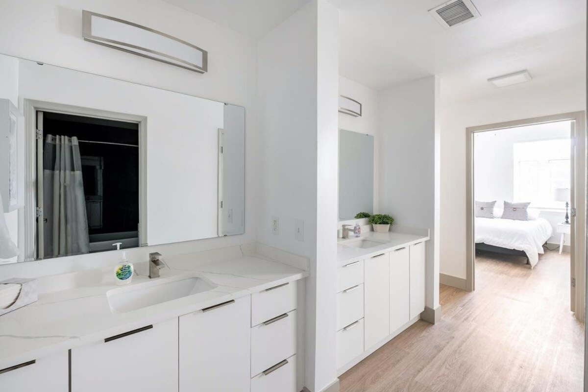 4B 3Ba Premium Family Apartment With Gym Charlotte Luaran gambar
