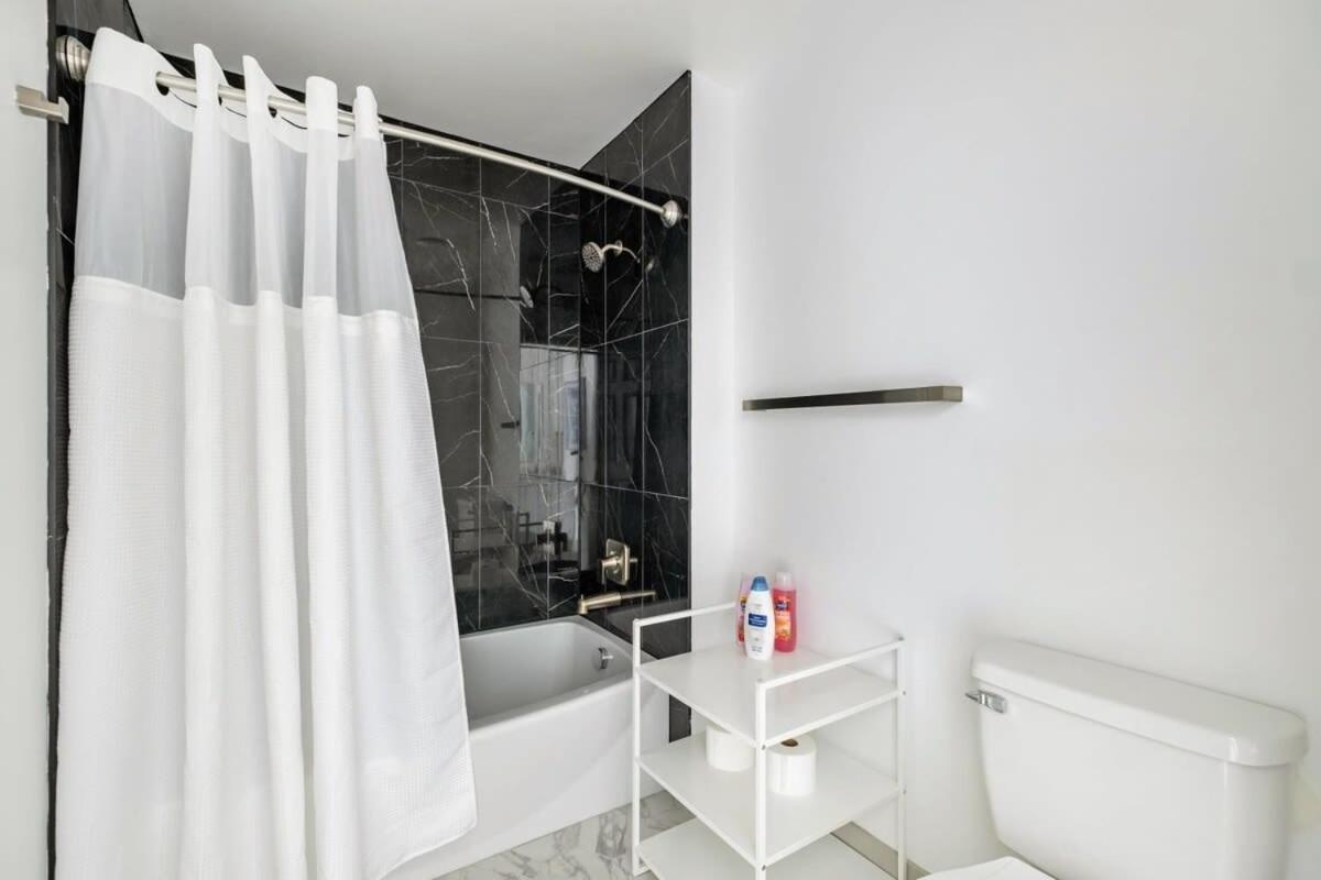 4B 3Ba Premium Family Apartment With Gym Charlotte Luaran gambar
