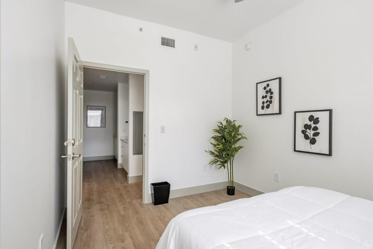 4B 3Ba Premium Family Apartment With Gym Charlotte Luaran gambar